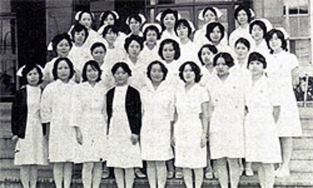 当時の看護婦の集合写真