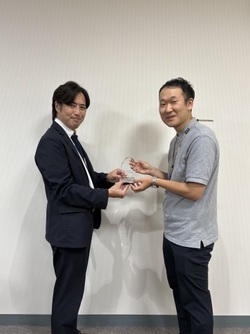 受け渡しの様子