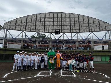 少年野球チームの集合写真