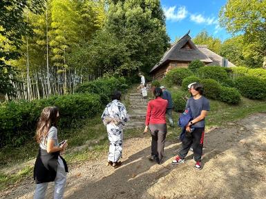 日本民家集落博物館の見学