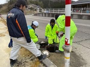 空気弁での漏水修理