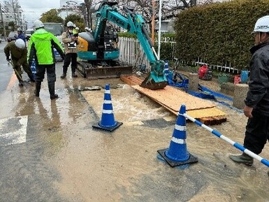 現場の様子(13時ごろ)1枚め