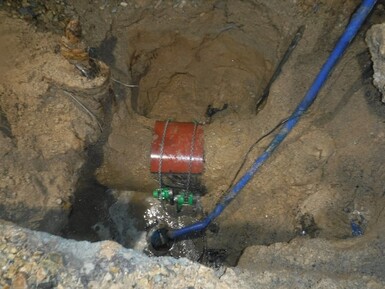 バンドを巻いて仮修繕