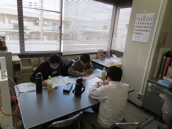 ホームページを作成している写真