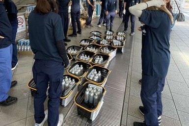 物品基地に準備された配布物