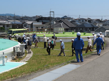柴原浄水場 沈でん池を見学