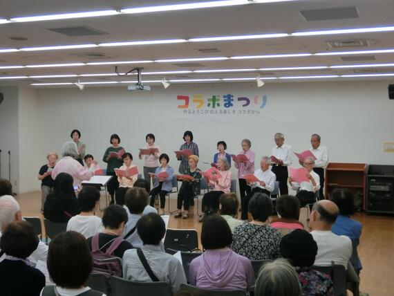 歌唱披露の様子