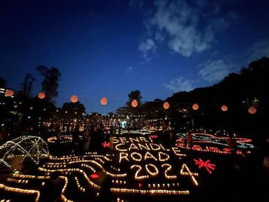 夜の会場の様子