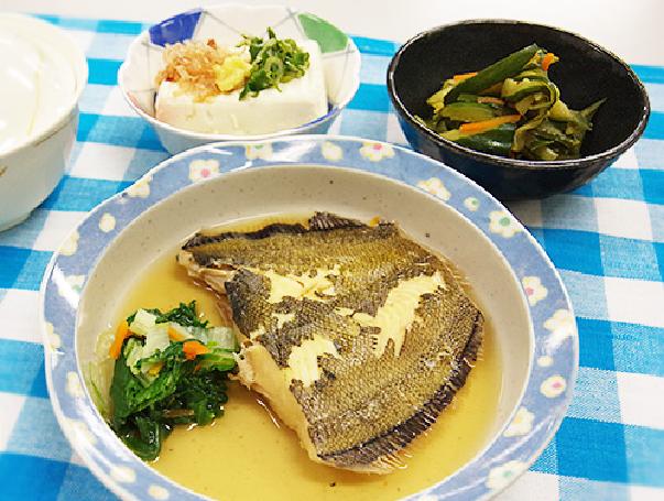 煮魚（カレイ）の画像