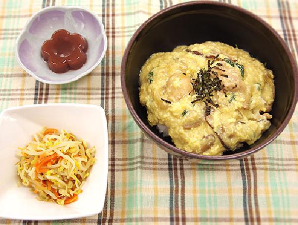  親子丼（ご飯150g）の画像