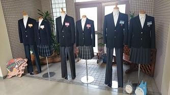 庄内小学校・標準服展示