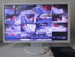 車庫監視カメラ装置の写真