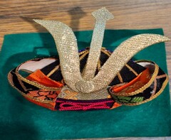 貝殻で作ったかぶとの写真