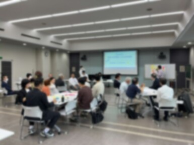 会場
