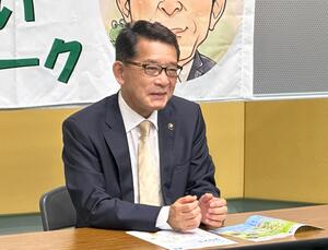 ふれあいトークの市長の様子