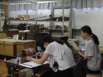 民俗資料を調べる