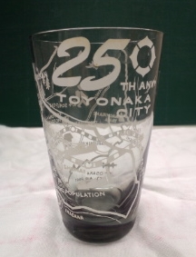 市制施行25周年記念のガラスコップ
