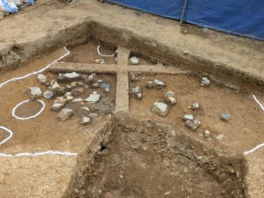 須恵器が廃棄された土坑