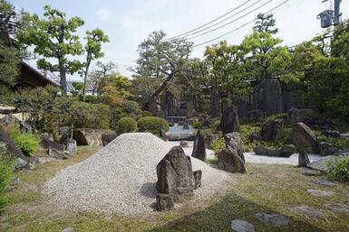西山氏庭園青龍庭の写真