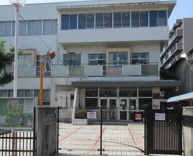 島田こども園地域子育て支援センター写真と地図