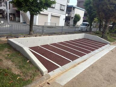 新設された駐車場の画像