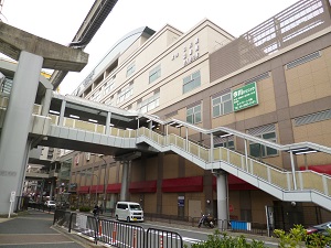 蛍池駅西側ルシオーレ北館