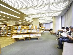 ゆったりと読書を楽しめます。